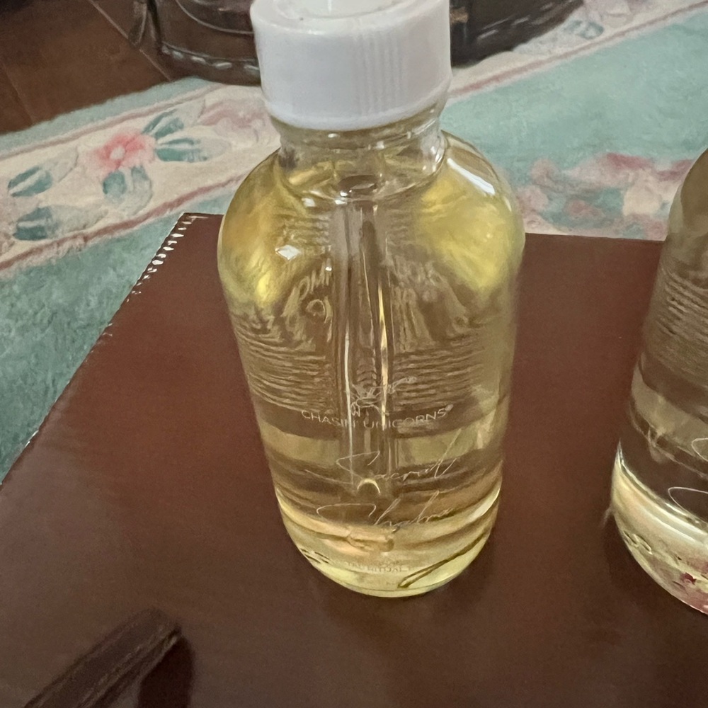 Crown Chakra Body Oils - Lavender Chamomile and Lemongrass Lilly 4oz Bottles New - Picture 3 of 3